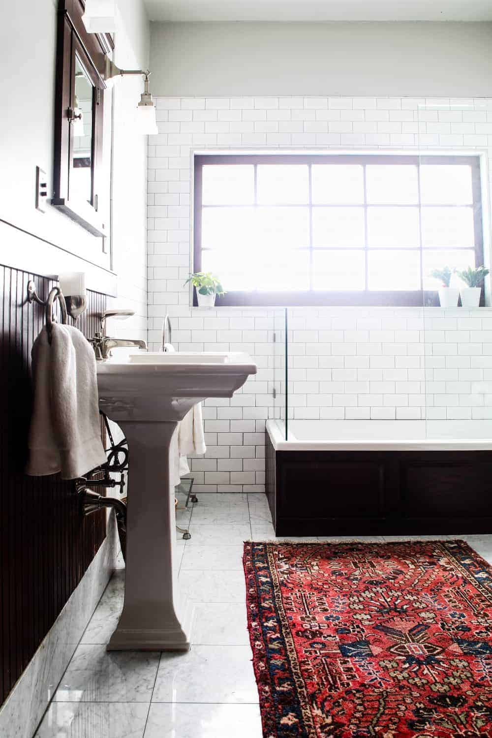 Easy Curtain For Privacy In A Bathroom Window - Design Morsels