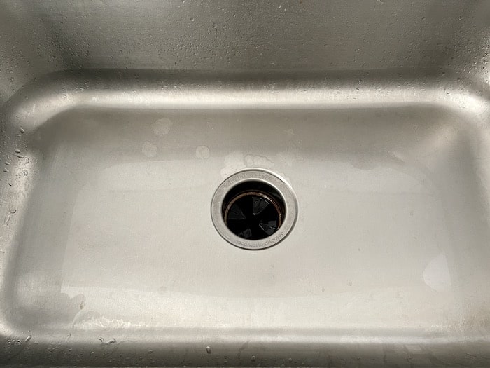 clean a stainless sink