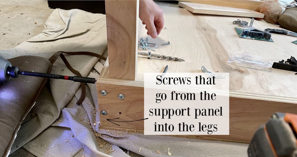 leg support for corner desk