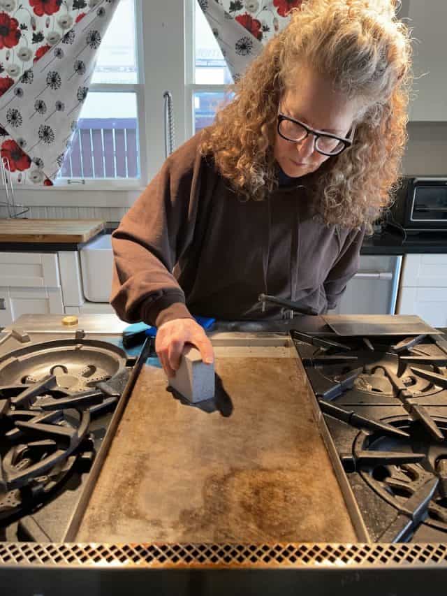 How to Keep your Indoor Griddle/Grill Clean or At Least Presentable