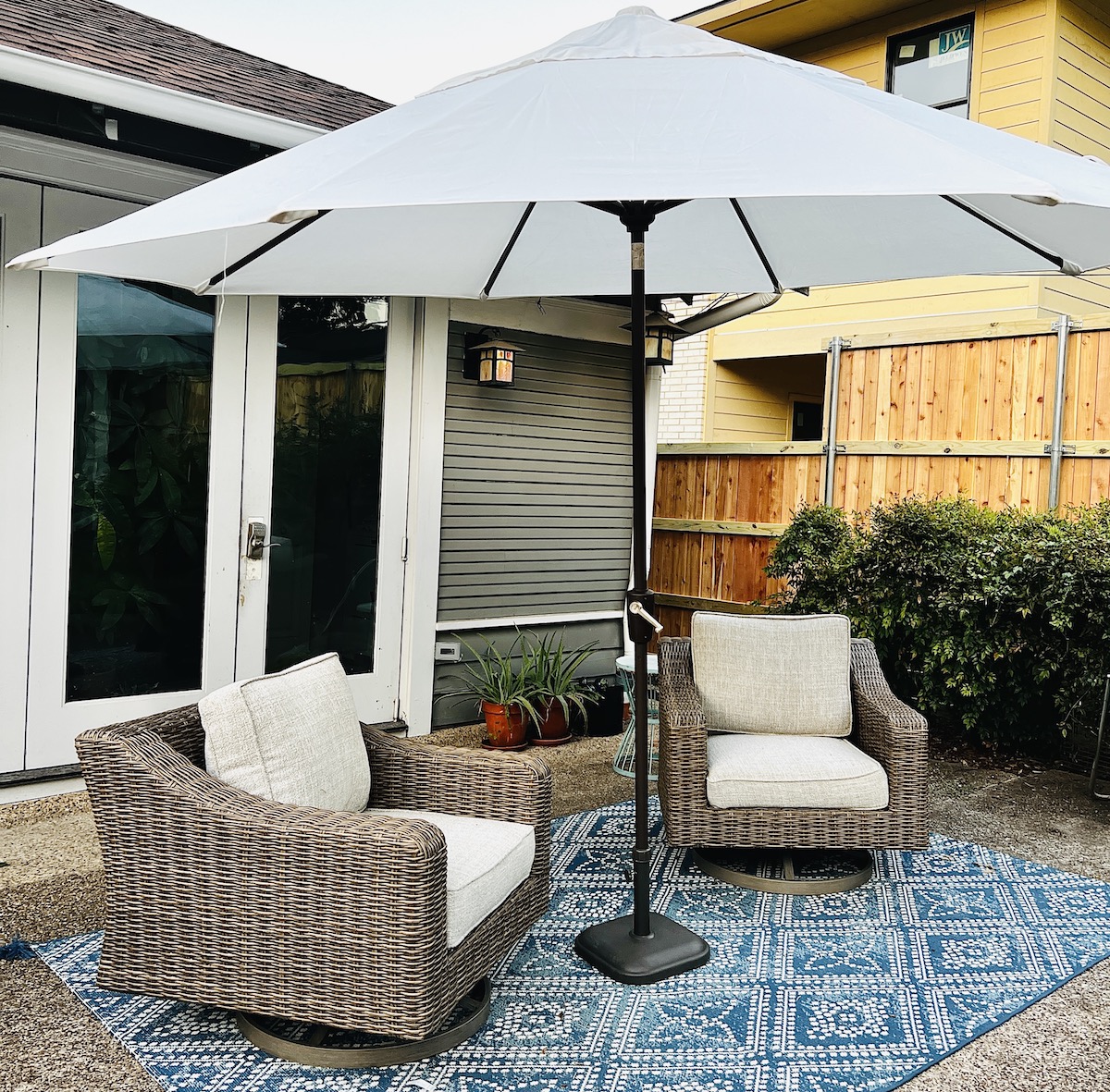 outdoor umbrella