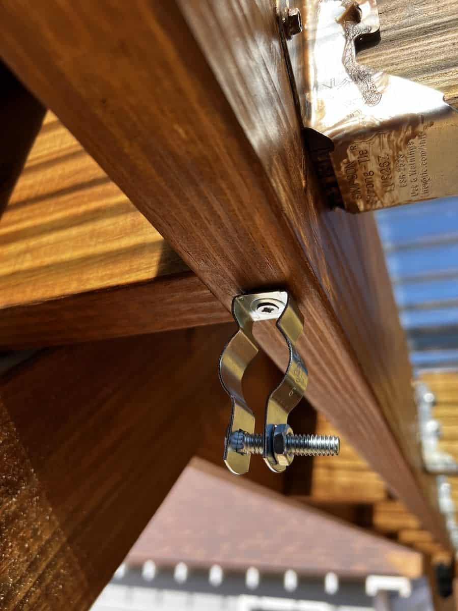 curtain rod clip
